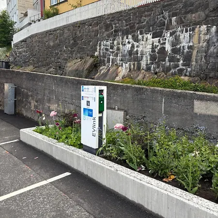 Fin Leilighet, Sentralt Og Sjonaert,med Parkering Lejlighed Arendal