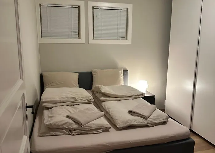 Fin Leilighet, Sentralt Og Sjonaert,med Parkering * Arendal